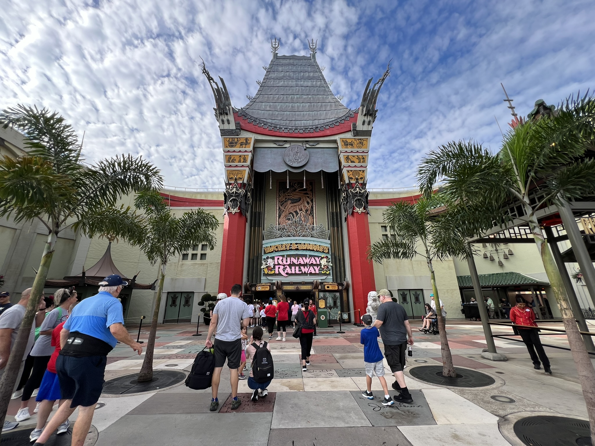 Ride Experiences - Mickey & Minnie's Runaway Railway at Disney Studios at Walt Disney World Resort